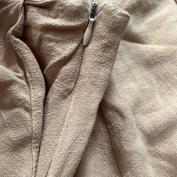 Too small! - Picture 3 of 4